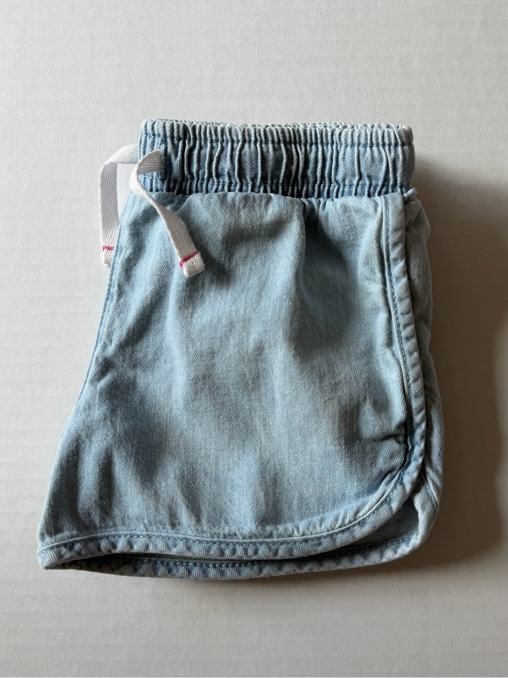 Cat & Jack Girls 4T Light Wash Denim Pull-On Dolphin Shorts